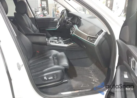 2022 BMW X7 xDrive40I z USA, uszkodzony, nr VIN 5UXCW2C06N9M97253